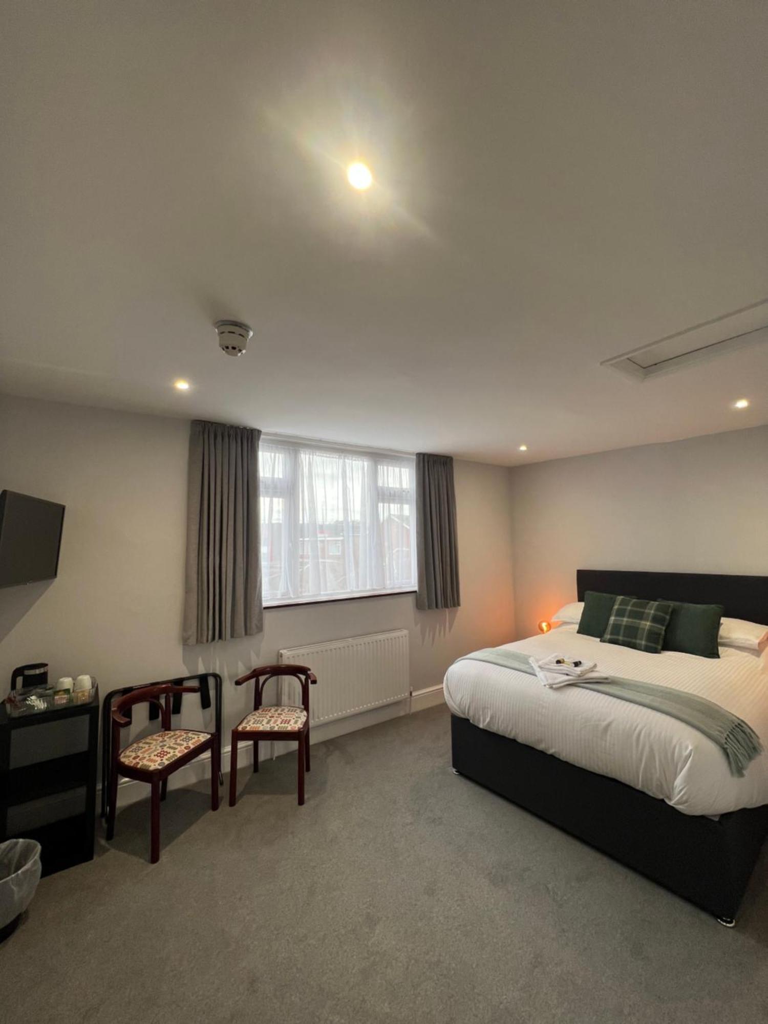Brynhyfryd Guest House Cardigan Kültér fotó